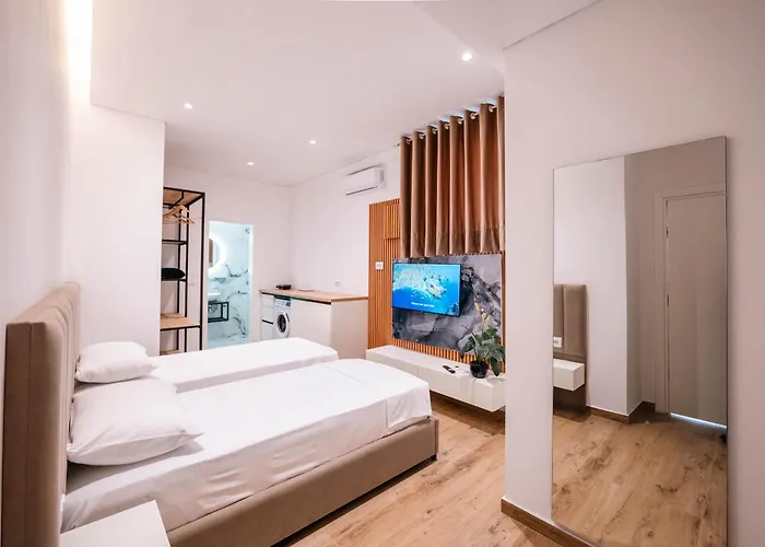 Elite Trio Apartment *
