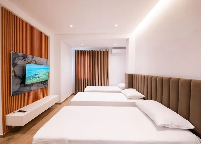 Elite Trio Apartment *