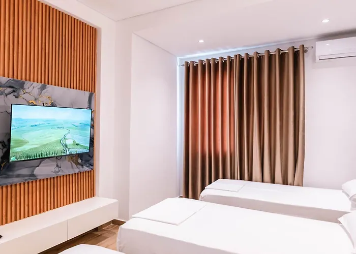 Elite Trio Apartment *